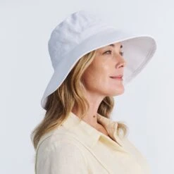 Essential Traveller Hat - White -Cancer Council Supplies Shop R52WhiteTRAVELLERModel 13