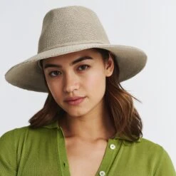 Jacqui Mannish Hat - Stone