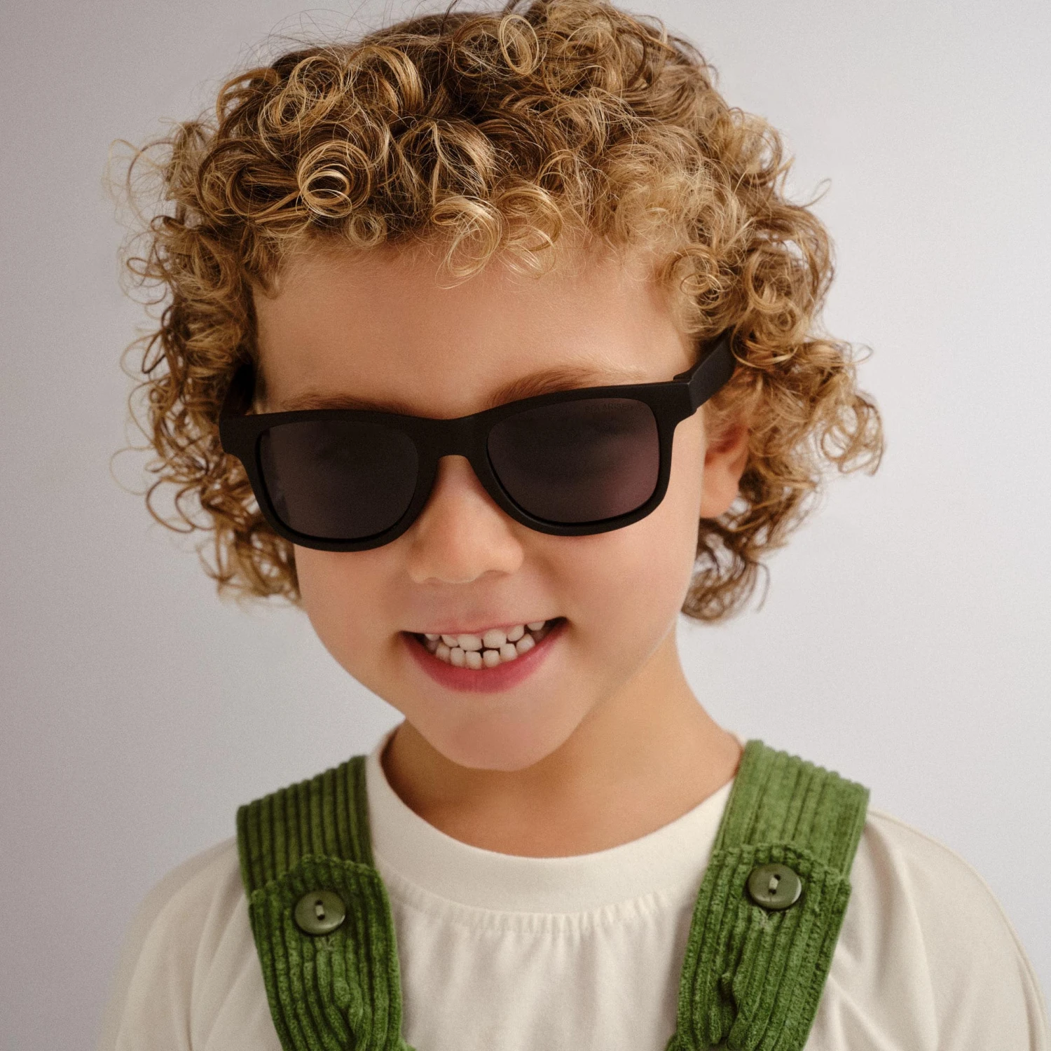 Alligator Sunglasses - Black 6 Alligator Sunglasses - Black - Image 4